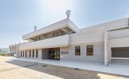 京都市宝ヶ池公園運動施設球技場 グラニピエーレによる外壁の改修事例